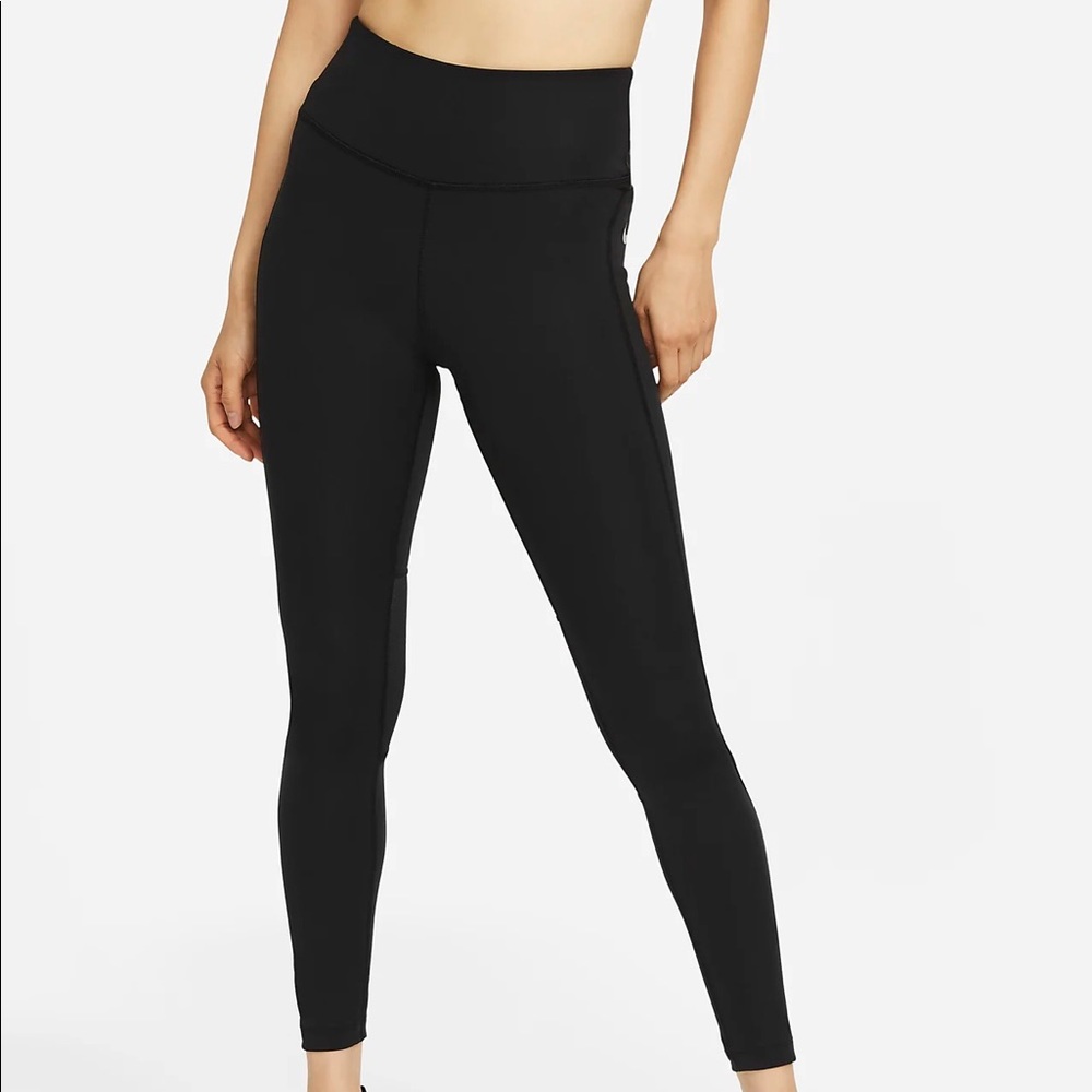 Nike Epic Fast Mid-Rise Pocket Running Legging - Black - Large - Gently Worn